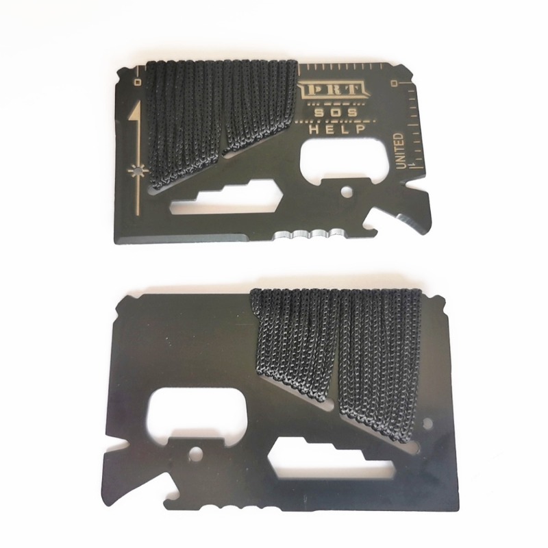 ステンレス製、財布に収納できるサバイバルカード、多機能ツール - Multitool Credit Card のレビューと価格