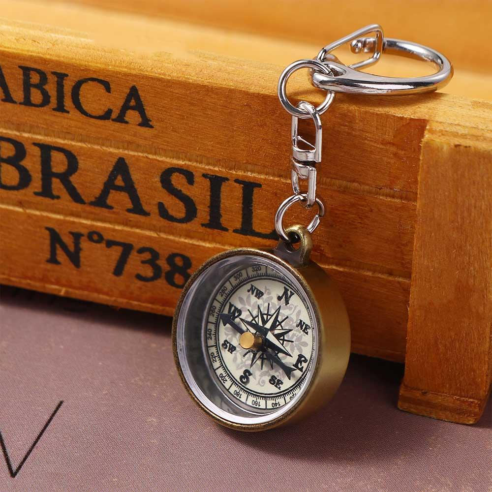 携帯用、旅行用、ギフトに最適な、ヴィンテージ風のキーチェーン - Compass Keychain Mini のレビューと価格